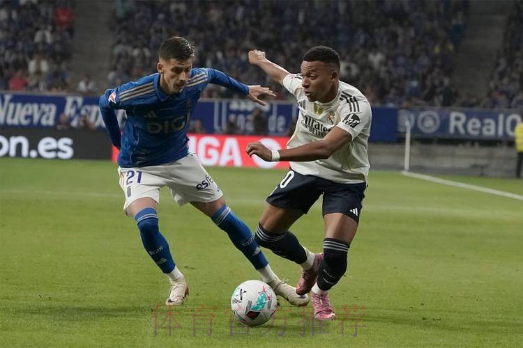 阿森西奥为皇马出战百场西甲 共帮助球队取65胜 阿森西奥为皇马出战百场西甲 共帮助球队取65胜