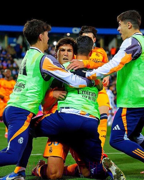 阿斯:伊斯科违约金为7亿欧 球员没收到任何报价 阿斯:伊斯科违约金为7亿欧 球员没收到任何报价